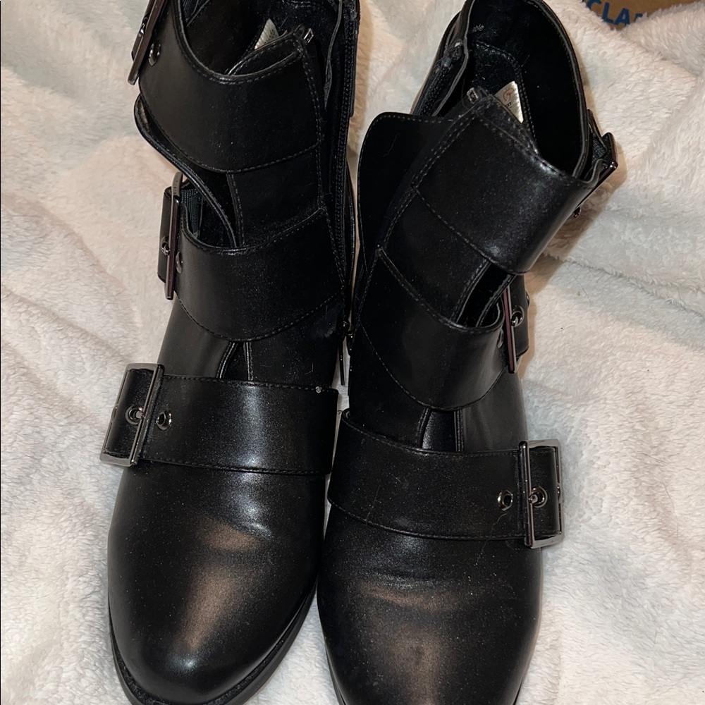 Bondo Camila Waterproof Boots. Size 9. NWOB